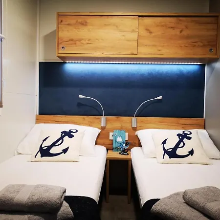 J & R Mobile Homes Holiday home *