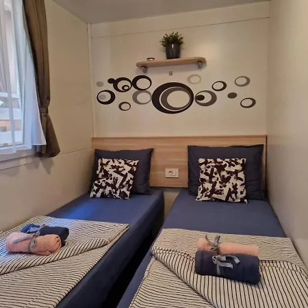Holiday home J & R Mobile Homes